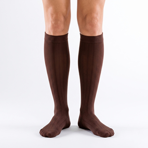 Customized Knee High <b>Compression</b> <b>Socks</b> <b>Men</b> Sportswear High Quality <b>Socks</b> <b>Men</b> Fitness Wear <b>Compression</b> <b>Socks</b> OEM Logo <b>Socks</b> - Product Image 1
