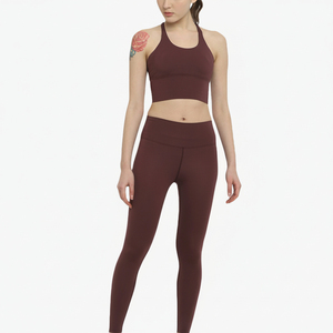 Ensemble de vêtements de sport pour femmes de haute qualité, design personnalisé, logo, tissu respirant, léger, séchage rapide, taille élastique - Product Image 6