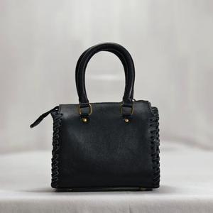 Bolso de Mano de Lujo en Piel Vacuna con Asa Superior, Cierre de Cremallera, Diseño Floral en Relieve Turquesa, Ligero y de Alta Calidad - Product Image 2