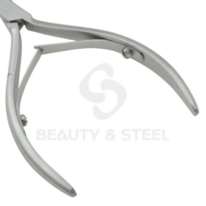 กรรไกรตัดหนังกำพร้าสแตนเลสแบบหนาพิเศษ พร้อมกลไกสปริงสองชั้น สำหรับตัดหนังกำพร้าที่ตายแล้ว เหมาะสำหรับการดูแลเล็บระดับมืออาชีพ - Product Image 3