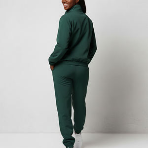 Nouvel article : Ensemble de survêtement 2 pièces vert pour femme, manches longues, imprimé lettres brodées, coupe sportive régulière, toutes saisons, tricoté - Product Image 3