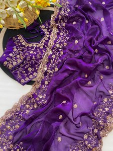 Sari en satin de soie Royal Cut Dana Fandy, Sari en satin de soie Noor fait main, Sari de luxe en satin Fendy à sequins, Sari en satin artisanal royal - Product Image 2