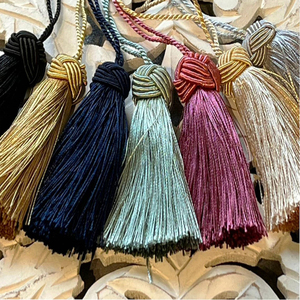 Borlas de Algodón Personalizadas de Alta Calidad en Colores Azul Agua y Plateado, Estilo Vintage Antiguo para Decoración de Muebles, Cortinas y Prendas - Product Image 1