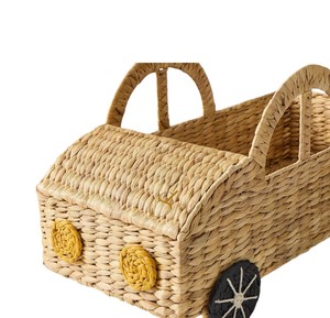 Cesta de mimbre tejida a mano con ruedas para camión, organizador de juguetes de mimbre lindo para niños, contenedor para guardería - Product Image 2