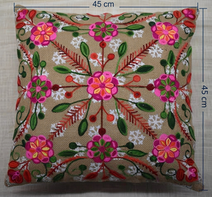 Housse de coussin en coton brodée de fleurs, confortable, 45x45 cm, pour la décoration de la maison et de l'hôtel, achat en gros directement auprès du fournisseur - Product Image 5