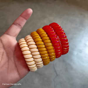 Bracelets en résine sculptés à la main, bijoux artisanaux élégants pour femmes à prix avantageux - Product Image 6