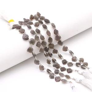 Cuentas de piedra lunar gris natural en forma de hoja, cuentas de piedra lunar talladas a mano para la elaboración de joyas, tamaño de 10 a 11 mm, hebra de 8 pulgadas. - Product Image 2