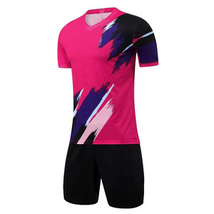 Ensemble de maillots de football unisexes personnalisés blancs à manches courtes, col en V, imprimés, respirants, imperméables, antibactériens, en polyester, uniforme pour tous - Product Image 4
