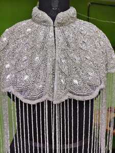 Cape en polyester perlée de perles blanches Conifer Handmades avec broderies complexes et franges pour robes de mariée et de soirée - Product Image 5
