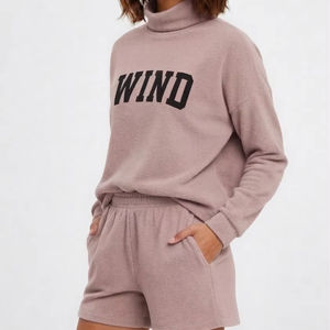 Ensemble short et haut à col montant pour femme, en molleton de polyester et coton, style streetwear, écologique, imperméable, séchage rapide, respirant - Product Image 1