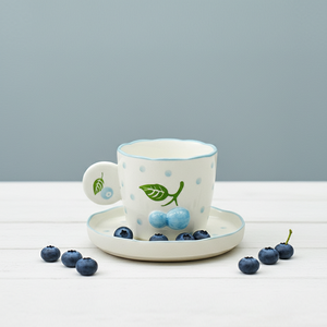 Taza y Platillo de Porcelana Fina de Primera Calidad 3460984C-0.2, Diseño Estampado con Motivos de Arándanos y Puntos - Product Image 1