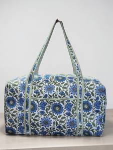 Bolsa de Viaje de Gran Capacidad con Estampado Floral, Bolsa de Lona Acolchada de Algodón para Fin de Semana o Viajes Cortos - Product Image 6
