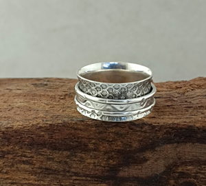 925 Sterling Silver Amethyst Bezel Setting Classic Style Embossed Pattern <b>Spinner</b> <b>Ring</b> Handcrafted Anti-Anxiety Meditation Fine - Product Image 2