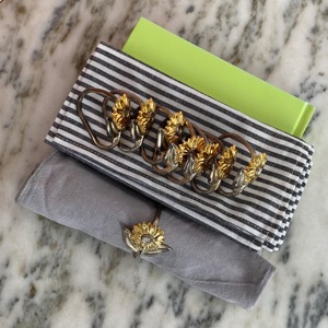 Anneau de serviette en forme de tournesol, décoration de table élégante, accessoire de luxe pour la décoration de la maison, les mariages, les fêtes et la mise en valeur de la table. - Product Image 6