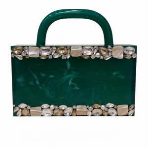 Pochette classique 100 % écologique en résine, légère, faite à la main, avec décoration en perles et pierres, motif rectangulaire, fermeture magnétique - Tendance - Product Image 1