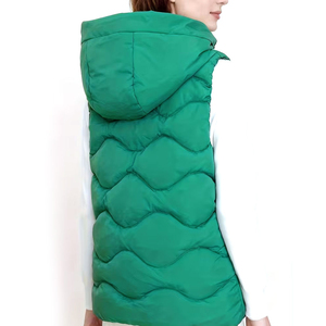 Gilet matelassé imperméable pour femme avec fermeture éclair, 100 % polyester, nouvelle mode, gilets matelassés d'hiver avec étiquette privée - Product Image 2