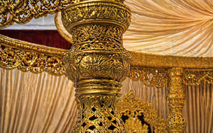 Mandap doré traditionnel pour mariage népalais, Mandaps royaux pour mariage australien, Mandap majestueux de style tamil pour mariage sud-indien - Product Image 4