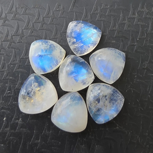 Piedra Lunar Arcoíris Natural, Cabujón Trillón, Parte Posterior Plana, Calibrada, con Destello Azul, Todas las Tallas Disponibles - Product Image 2