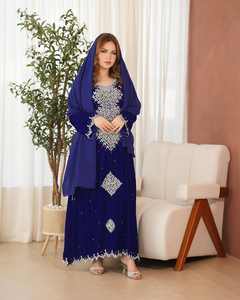 ชุดเดรสยาว 2 ชิ้น แบรนด์ AWAIS HOUSE สำหรับผู้หญิงมุสลิม ดีไซน์เรียบหรู ผ้ากำมะหยี่ประดับลูกปัด ทรงเอไลน์ เหมาะสำหรับงานกลางคืน/งานทางการ ขายส่ง - Product Image 1