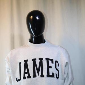เสื้อสเวตเชิ้ตทรงบ็อกซี่ แบรนด์ JAMES รุ่น Mock Neck 450 GSM ปักชื่อแบบ Applique ผ้าฝ้ายฟลีซเฟรนช์เทอร์รี่ 100% - Product Image 6