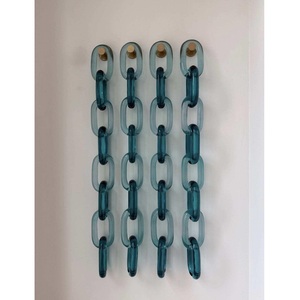 Escultura de Pared de Cadena de Resina Arcoíris al por Mayor |   Tapiz Acrílico Translúcido de 6 Columnas - Product Image 4