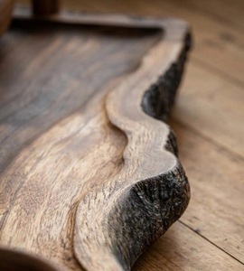 ถาดเสิร์ฟไม้วอลนัทขอบธรรมชาติ ถาดไม้สไตล์เรสติกพร้อมหูจับ เป็นมิตรกับสิ่งแวดล้อม พกพาสะดวก ใช้สำหรับจัดเลี้ยงและใช้ในบ้าน - Product Image 5