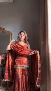 Ensemble Sharara Designer pour Femme, Robe Kurta en Soie, Ensemble Sharara Dupatta, Vêtements Ethniques en Gros, Tenue Sexy pour Fille et Femme - Product Image 4