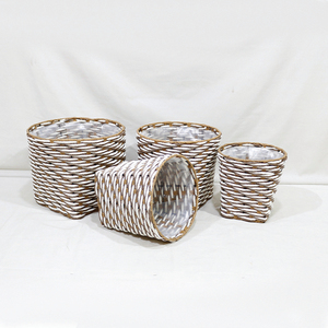 Ensemble de pots de fleurs en rotin plastique, rayures blanches, résistant aux UV, sculpté à la main, léger, design minimaliste pour plantes d'intérieur, décoration de la maison - Product Image 1