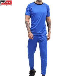 Ensemble de survêtement respirant et élégant pour homme, idéal pour la gym et les loisirs, vente en gros depuis les États-Unis - Product Image 1