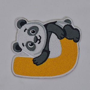 Écusson brodé personnalisé en gros, usine OEM pour vêtements, chapeaux, vestes, sacs, chaussures, logo à coudre, badge, design tendance - Product Image 4