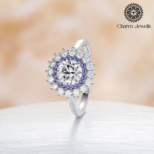 Bague de fiançailles pour femme Charm_Jewells en argent 925 avec moissanite, taille coussin, motif floral, sertissage à griffes, style classique, certifiée IGI - Product Image 5