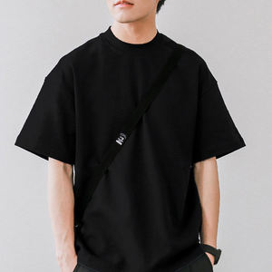 T-shirts pour hommes 100% coton épais, unis, avec logo OEM, écologiques, coupe oversize, épaules tombantes, de créateur, de luxe, noirs, avec logo personnalisé - Product Image 3