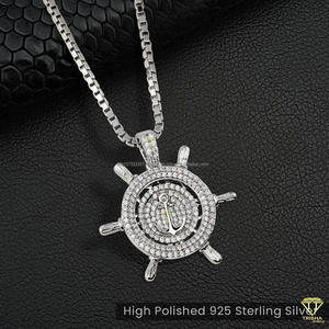 Collier pendentif de luxe en forme de roue de bateau avec ancre et pierres de moissanite étincelantes pour hommes et femmes - Product Image 5