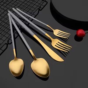 Ensemble de couverts en laiton doré de qualité supérieure avec manche noir, collection d'ustensiles de table de luxe, décoration élégante pour hôtel - Product Image 2