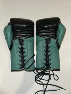 Gants de boxe noirs et vert foncé personnalisés OEM ODM disponibles, en cuir véritable, pour l'entraînement professionnel, le sparring et la compétition. - Product Image 2