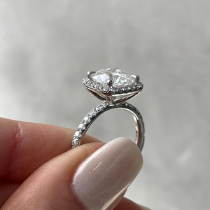 4ct <b>Cushion</b> Cut Lab Grown Diamond Halo Ring in 14K Yellow Gold with IGI Certified & VVS Clarity Diamond Ring for Women's - Product Image 2