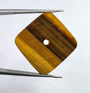 หน้าปัดนาฬิกาพร้อมกลไก NH35 ประดับด้วยหินไทเกอร์อายธรรมชาติ สีน้ำตาล/ดำ ขนาด 28.50 มม. รูปทรงสี่เหลี่ยมจัตุรัส หนา 0.6 มม. ดีไซน์คลาสสิก สวยงาม เหมาะสำหรับการประกอบนาฬิกา - Product Image 3