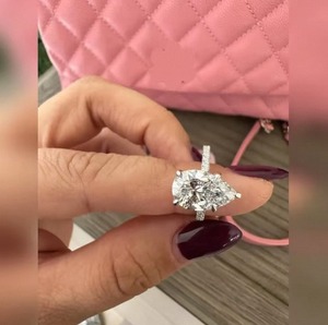 Anillo de Diamante Cultivado en Laboratorio con Corte de Pera de 3 Quilates, Color E/F, Claridad VS-VVS, Certificado IGI, Anillo de Lujo para Mujer, Plata de Ley 925, para Boda - Product Image 3