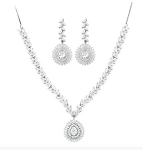 Juego de Joyería de 4 Piezas con Circones, Collar con Colgante de Hoja de Cristal Transparente, Aretes, Anillo y Pulsera para Bodas y Fiestas, para Mujer - Product Image 6