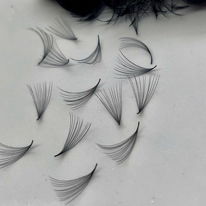 Extensions de cils synthétiques faites à la main en gros 10D-20D, naturelles, longues, noires mates, base pointue, éventail uniforme, légères et douces - Product Image 6