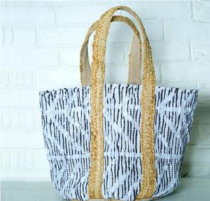 Nouvelle Tendance 2026 : Sacs Bandoulière Femme en Jute et Coton Faits Main, Style Bohème Écoresponsable, avec Lettres Brodées, Design Ouvert - Product Image 1