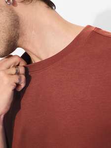 T-shirt Homme Rouge Oversize 100% Coton Col Rond Décontracté Streetwear Coupe Classique Séchage Rapide Personnalisable Marque Privée - Product Image 4