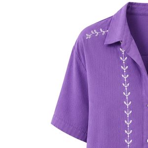 Camisa Corta Bordada Morada Personalizada para Mujer, Blusa Casual de Verano con Botones, Top de Moda con Logotipo Personalizado, Mezcla de Lino - Product Image 4