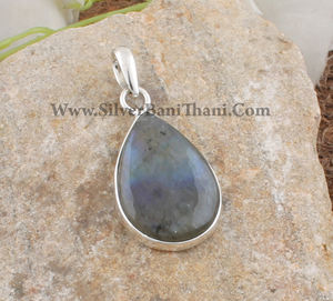 Pendentif rectangulaire vintage en labradorite naturelle, argent sterling 925 plaqué platine, serti clos, pierre précieuse à reflets bleus, collier - Product Image 6