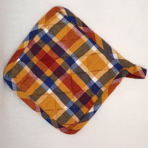 Eye Catching Design 100% Cotton, Recycled Yarn Dyed Pot Holders Trivets for Kitchen and <b>Tabletop</b> Usage Exporter in India - Product Image 2