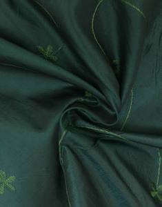 Tissu en taffetas de polyester, toucher croquant, aspect structuré, surface lisse, brillance élégante, robes de mode, vestes, décorations - Product Image 2