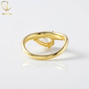 18K Gold Pear Cut Moissanite Diamond East To West <b>Solitaire</b> <b>Ring</b>, Minimalist Cuvred Engagement <b>Ring</b> for Women - Product Image 6