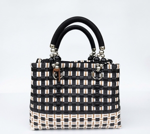 Sac fourre-tout tissé à la main, style bohème, avec breloque arc-en-ciel, panier de plage d'été, sac à main écologique en plastique recyclé pour femme - Product Image 4