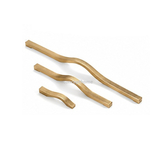 Poignées de meubles en métal noir minimalistes pour tiroirs, design durable - Product Image 2
