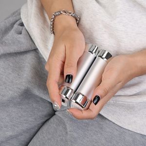 Confezione da 2 Scaldamani Elettrici Portatili da 10000mAh con Funzione Power Bank e 3 Livelli di Riscaldamento - Product Image 6